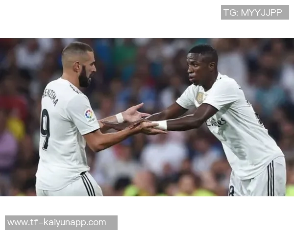 邓加称赞维尼修斯球技出众但认为他尚未成为更衣室领袖