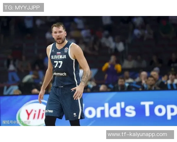 东契奇调侃犯规大战胜利心态轻松称还挺喜欢这种比赛氛围 东契奇调侃犯规大战胜利心态轻松称还挺喜欢这种比赛氛围