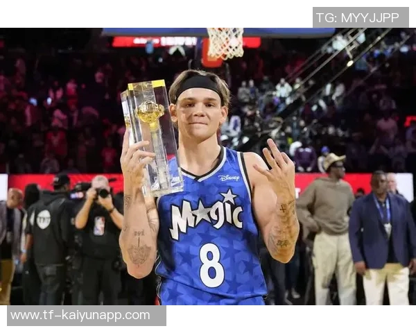 文班在前两场比赛中狂砍69分26板12帽展现全能实力有望同时夺得MVPDPOY和MIP 文班在前两场比赛中狂砍69分26板12帽展现全能实力有望同时夺得MVPDPOY和MIP