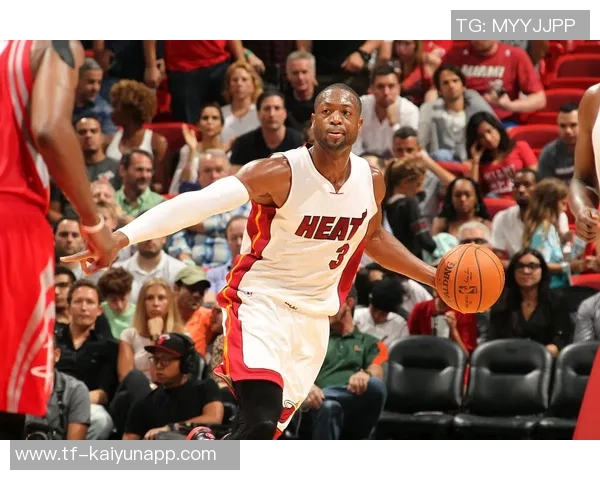 NBA官方推特为太阳队后卫布克送上真挚祝福庆祝其29岁生日快乐 NBA官方推特为太阳队后卫布克送上真挚祝福庆祝其29岁生日快乐