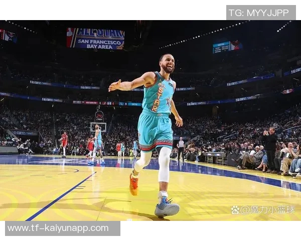 哈登生涯第四次单场十记三分创历史却仍落后库里二十三次 哈登生涯第四次单场十记三分创历史却仍落后库里二十三次