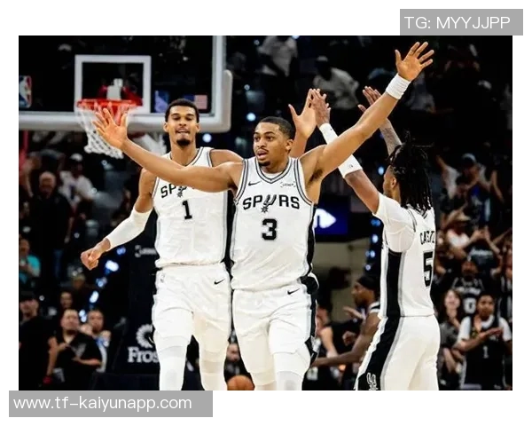 团队篮球显威力马刺在文班缺席情况下依然强势前行暂列西部第四 团队篮球显威力马刺在文班缺席情况下依然强势前行暂列西部第四