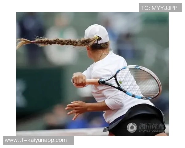 王俊杰现场观战湖勇大战分享精彩瞬间与近期生活动态