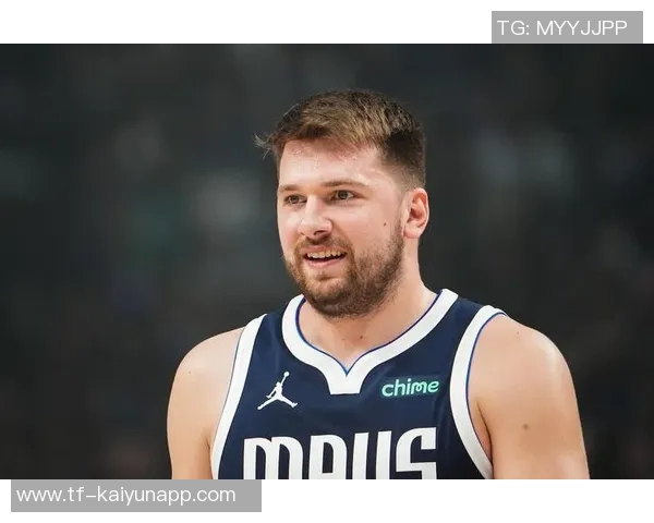 东契奇表现起伏不定25投仅7中仍砍下29分但失误频繁影响球队表现 东契奇表现起伏不定25投仅7中仍砍下29分但失误频繁影响球队表现