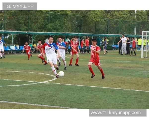 尤文图斯与城市足球集团关注休斯顿年轻中场布鲁克林瑞恩斯的转会动态