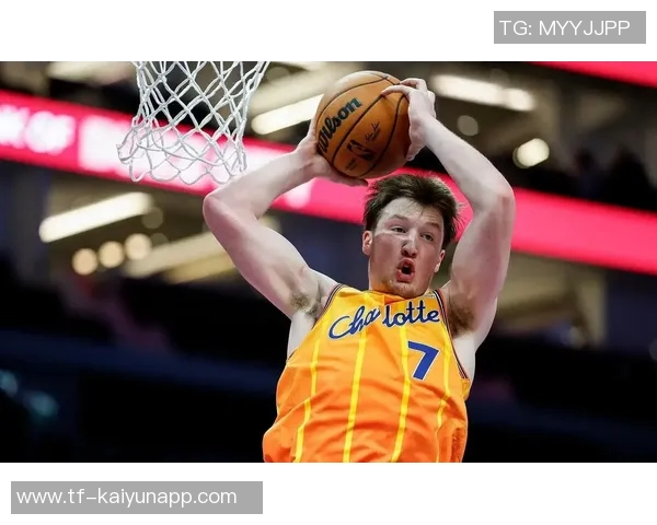 克尼佩尔表现出色4号秀三分球5投全中助球队赢得胜利