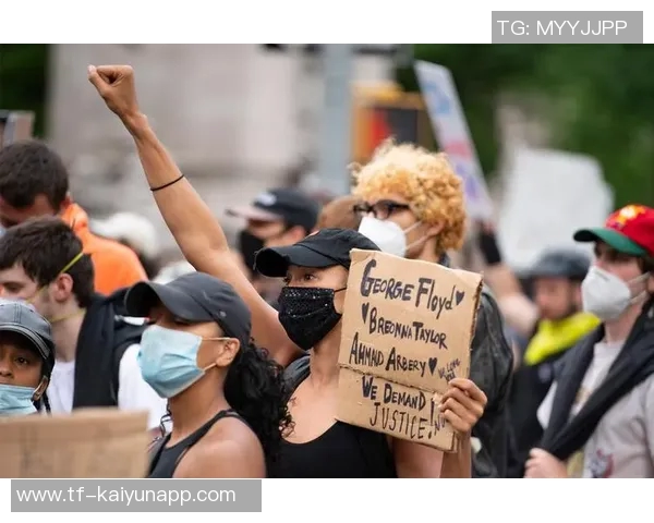 美职联再度调查费城联合总监坦纳涉嫌种族歧视事件引发关注 美职联再度调查费城联合总监坦纳涉嫌种族歧视事件引发关注