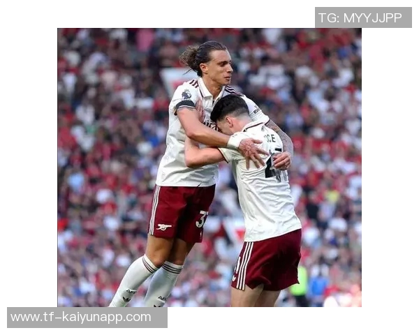 巴黎官方确认杜埃右大腿肌肉受伤预计缺阵数周影响球队阵容 巴黎官方确认杜埃右大腿肌肉受伤预计缺阵数周影响球队阵容